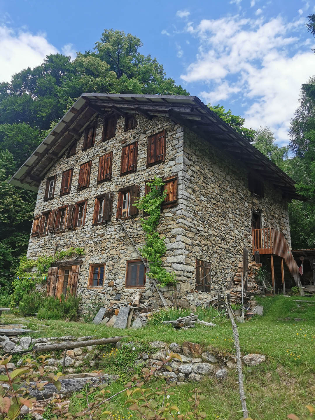 Das Rauft Steinhaus im Sommer